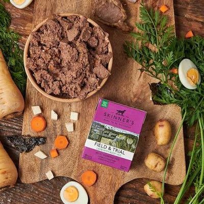 Skinner's Field & Trial Lamb & Root Veg, 390g