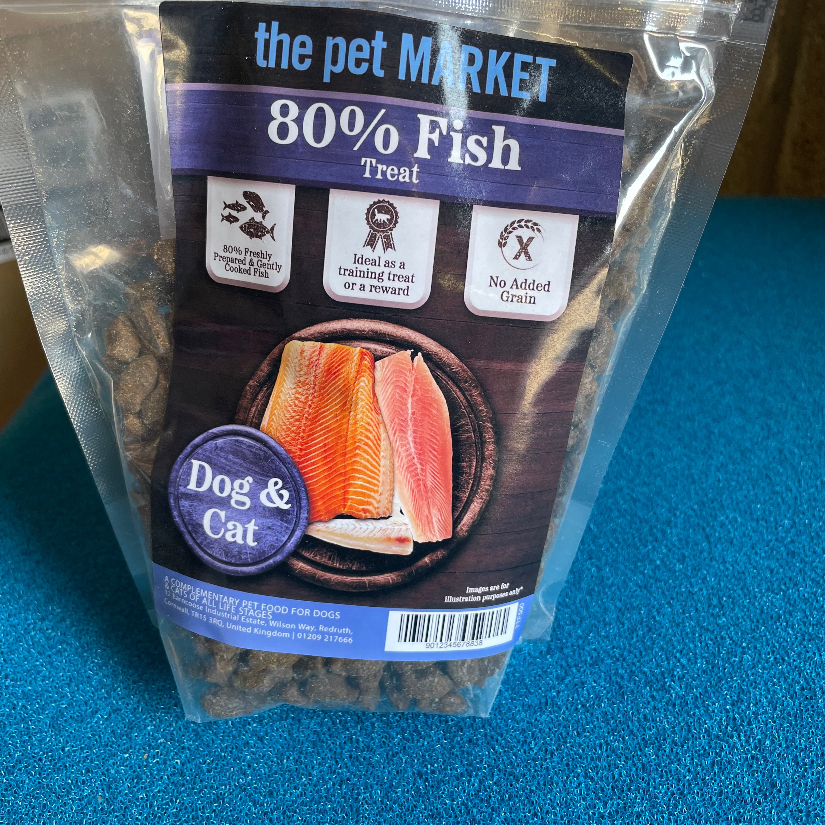 The pet market 80% fish treat the Pet MARKET