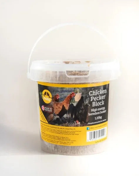 Feldy-Hanging Pecker Block For Chickens Pet Market