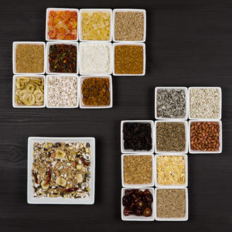 Premium Fruity Parakeet Bird feed Johnston & Jeff