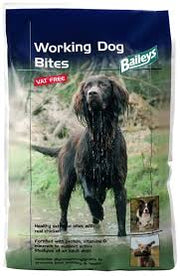 Working dog bites the Pet MARKET