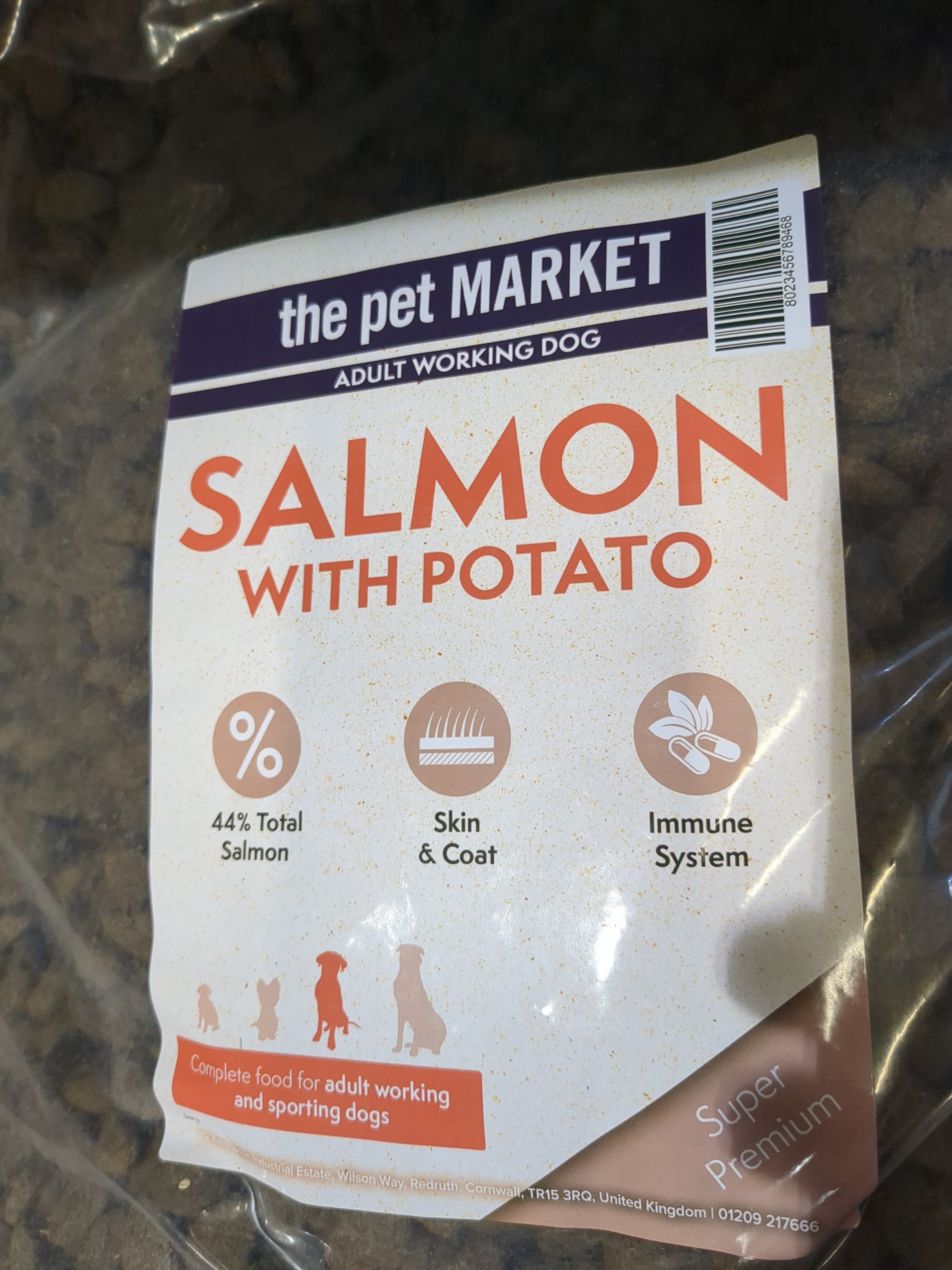 The pet market salmon with potato Pet Market